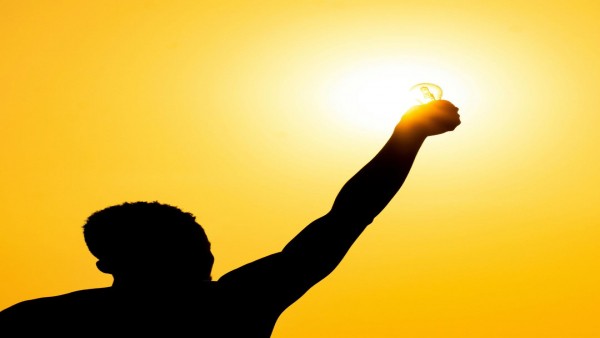 未来を明るく描く: 介護職として長く活躍するためのキャリアビジョンと自己投資